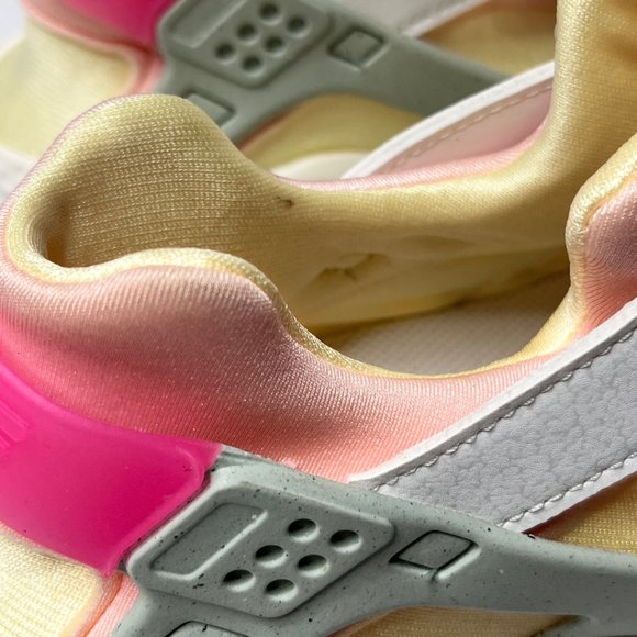 Nike Huarache Run (GS) Big Kids' Shoes Summit White-Citron Tint DR0163-100 - Picture 10 of 11